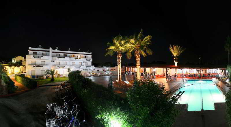 Sandy'S Studios Apartments & Log-Villas Kos Town Exterior photo