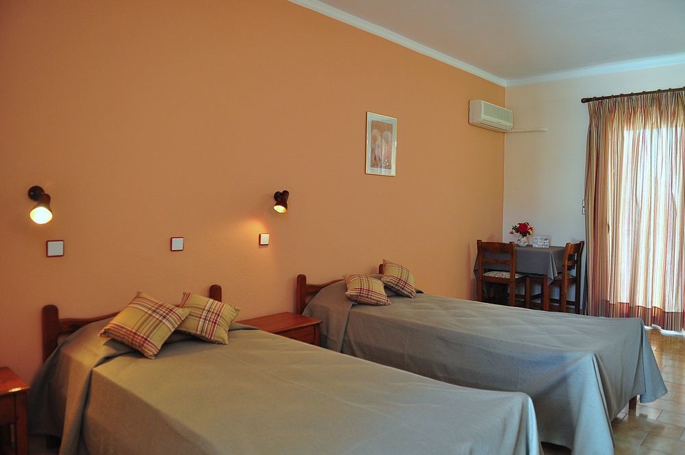 Sandy'S Studios Apartments & Log-Villas Kos Town Exterior photo