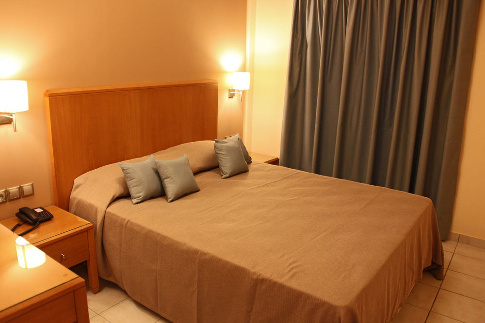 Sandy'S Studios Apartments & Log-Villas Kos Town Exterior photo