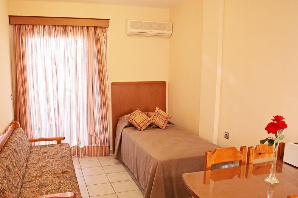 Sandy'S Studios Apartments & Log-Villas Kos Town Exterior photo